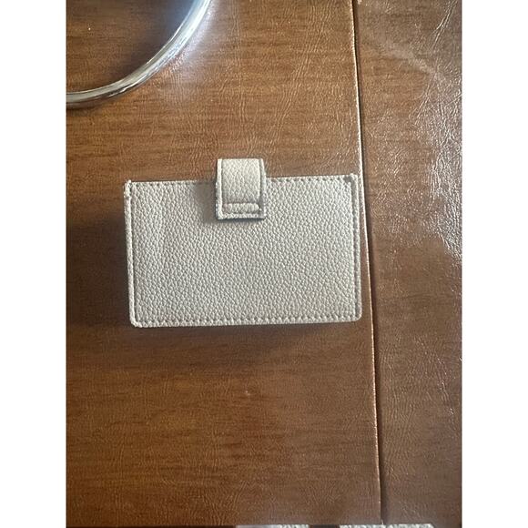 Victoria's Secret Accordion Studded Cardholder Wallet Women's EUC 69 - Picture 2 of 3